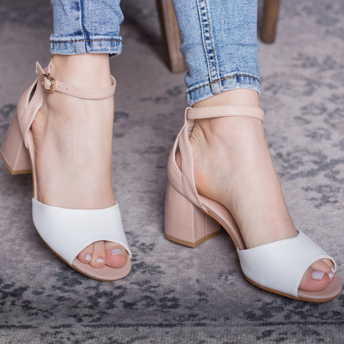 

Женские босоножки Shoes Haiku 2830 37 размер 24 см Белый