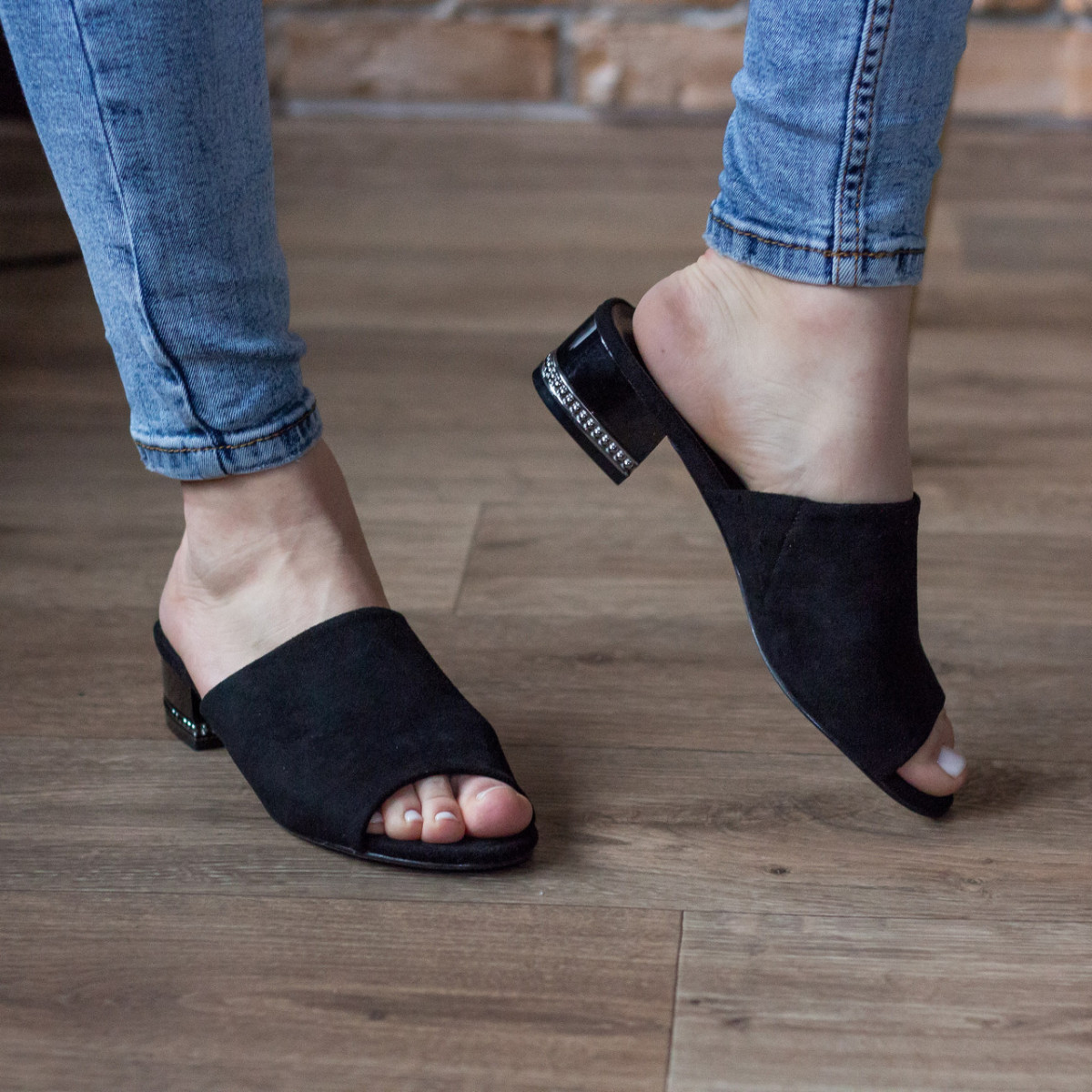 

Мюли женские Shoes Enigma 2780 37 размер 24 см Черный