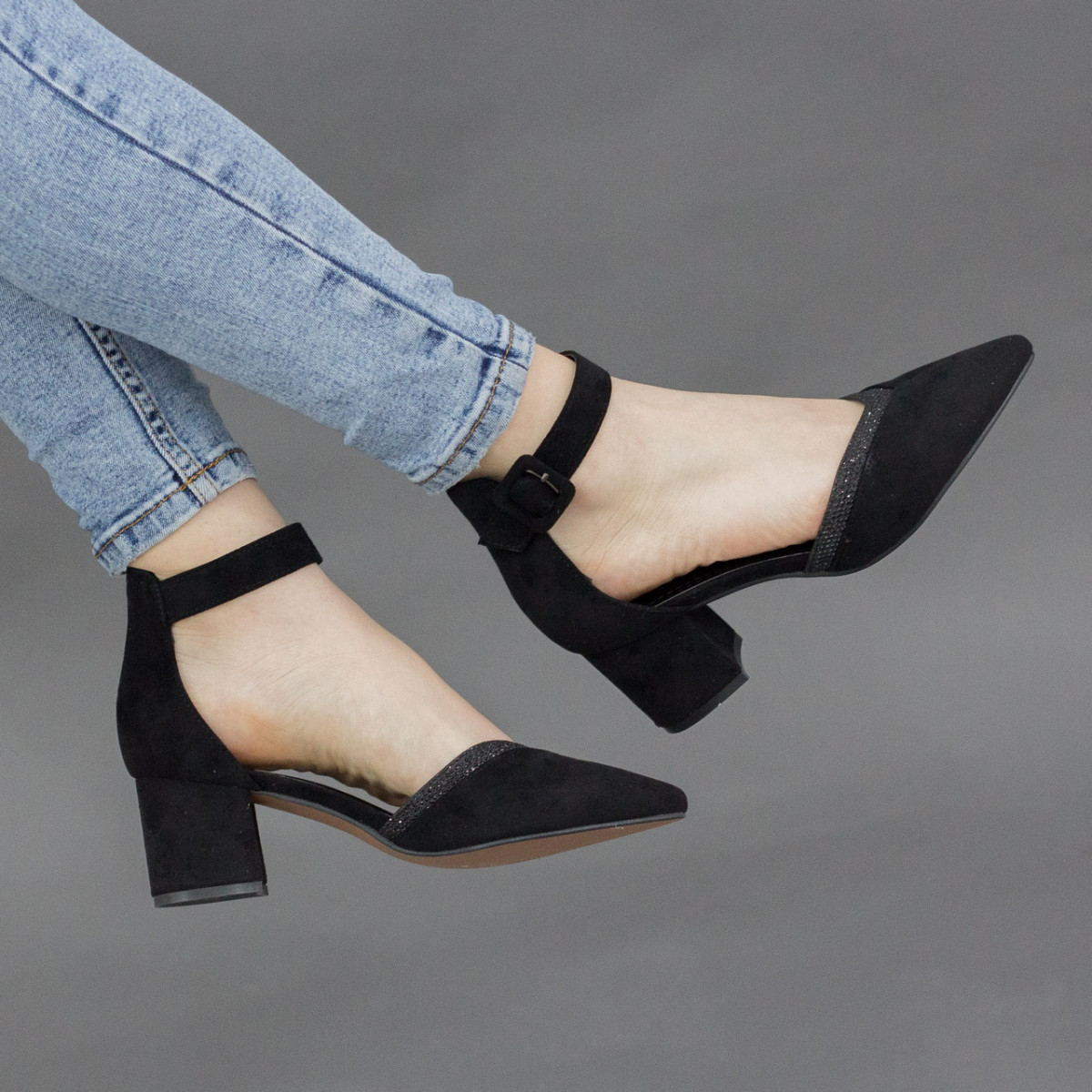

Туфли женские Shoes Abraxas 2738 37 размер 24 см Черный