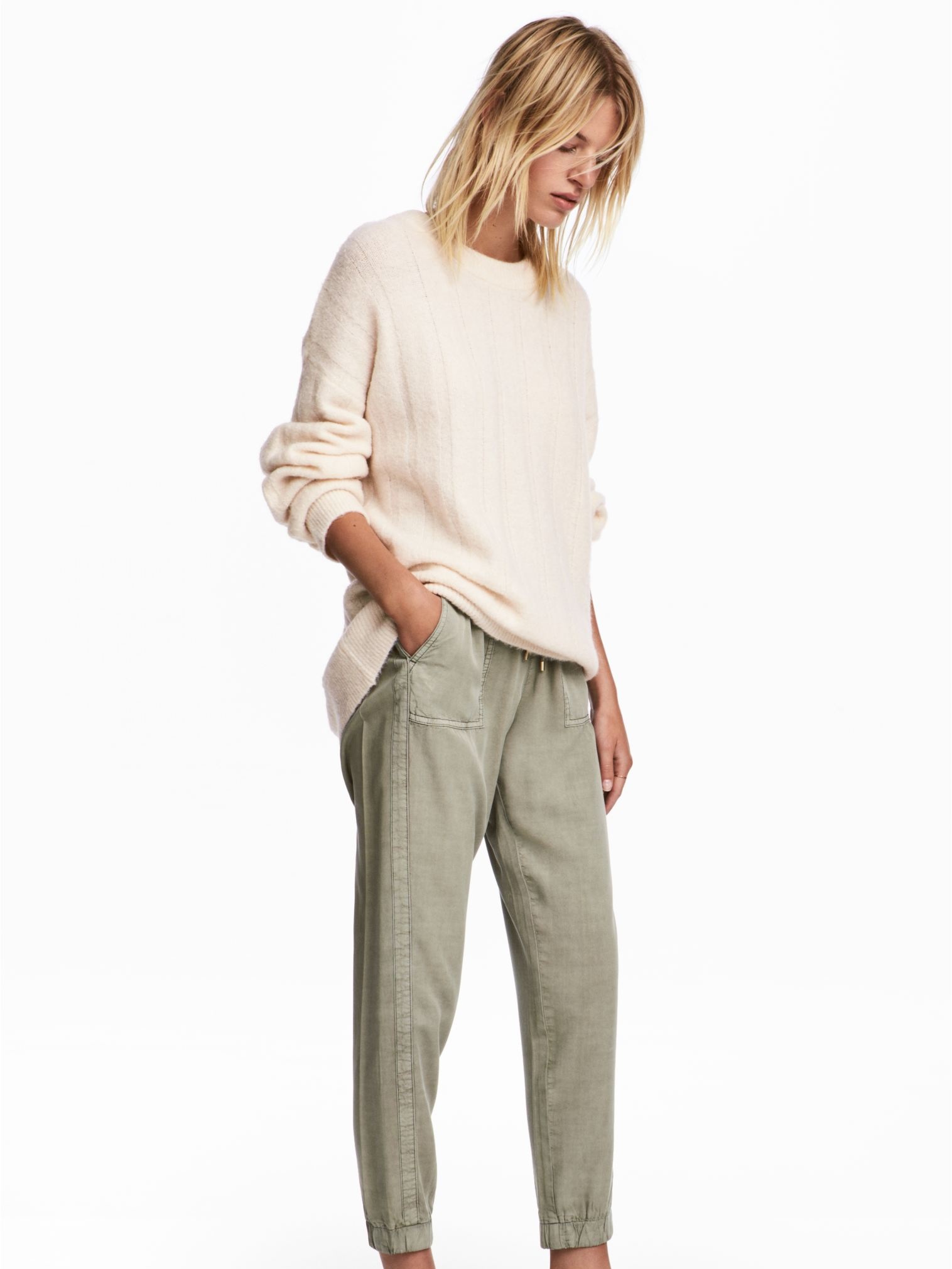 

Брюки H&M 5387756RP31 44 Хаки