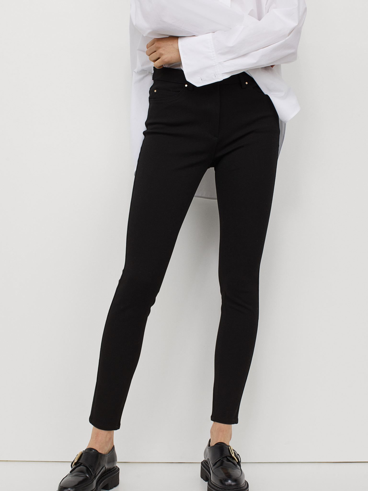

Джинсы H&M 97162070 40 Черные