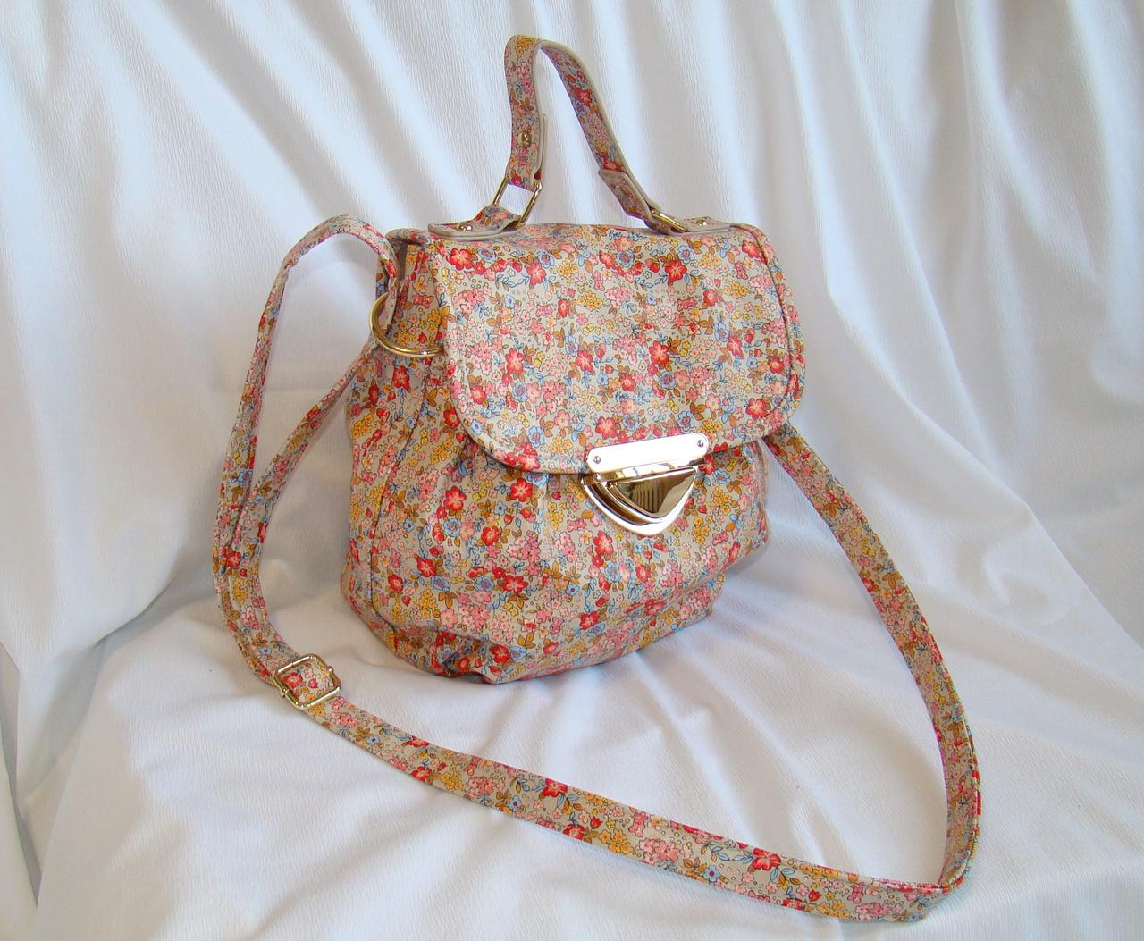 

Сумка Accessorize бежевая 20-00280