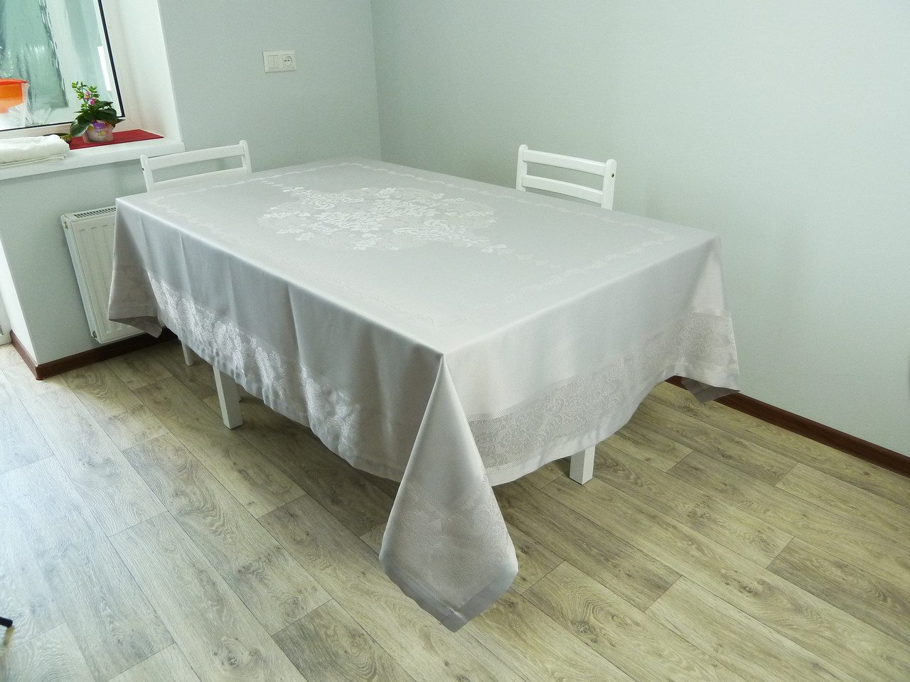 

Скатерть SAFIR прямоугольная Jumbo 160*220 серая
