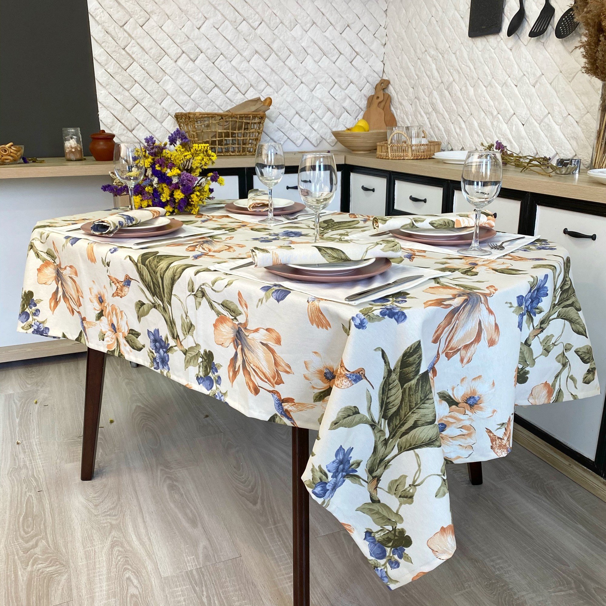 

Скатерть Водоотталкивающая "Колибри" 280х140 см