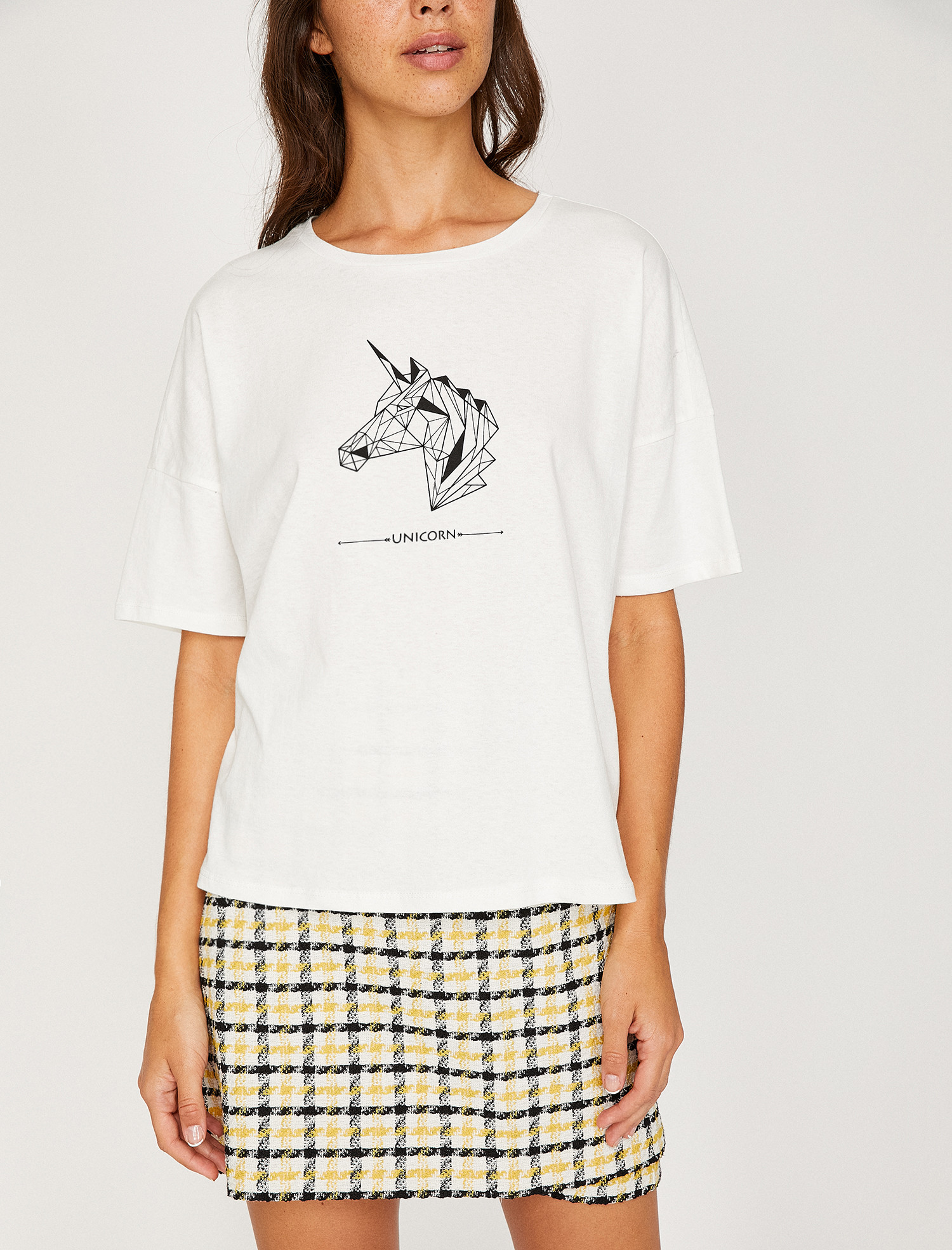 

Футболка Koton 8YAL11340JK XS Off White