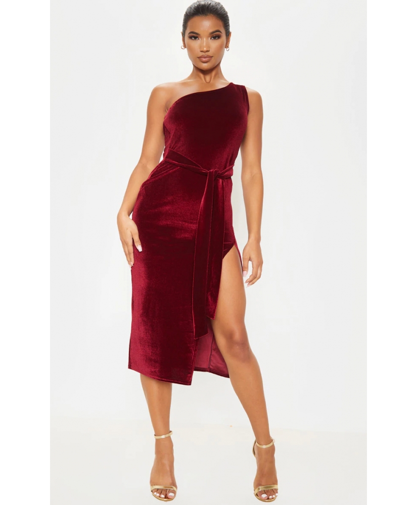 

Плаття PrettyLittleThing CMF6301 38 Бордовий