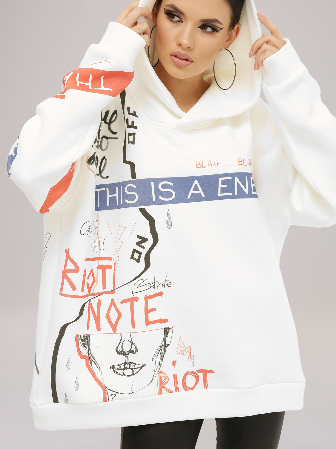 

Худи Riccardo White Riot One Size Белое