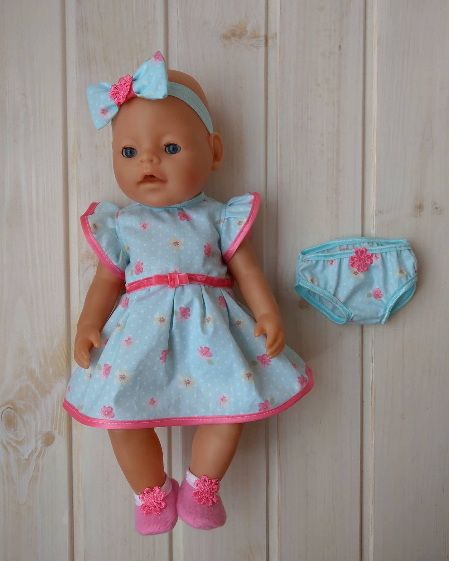 

Нарядное платье для куклы 40-44 см.(38 см) Беби Берн Toys Ручная работа