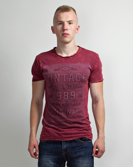 

Футболка Daniel and Jones DJ291 L бордовий