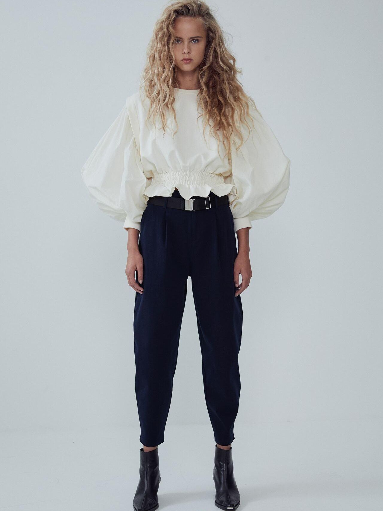 

Брюки Zara 3067/251/401-AAQJ M Темно-синие
