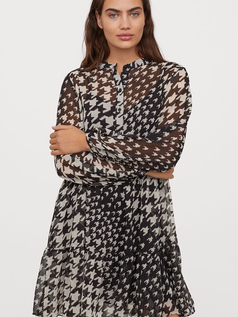 

Платье H&M 060851117 L Черное с серым
