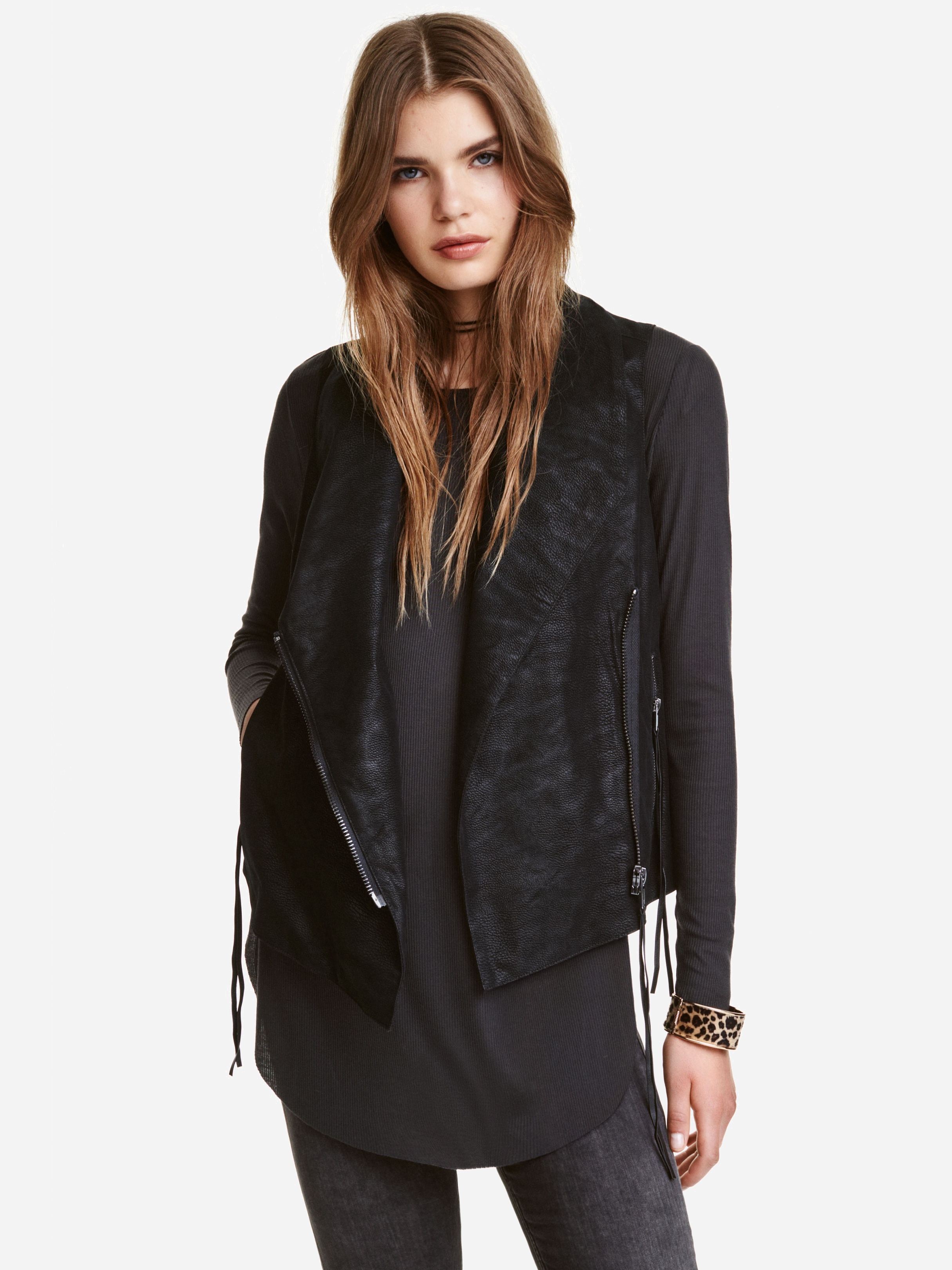 

Жилет H&M 2336224-AAAD 36 Черный