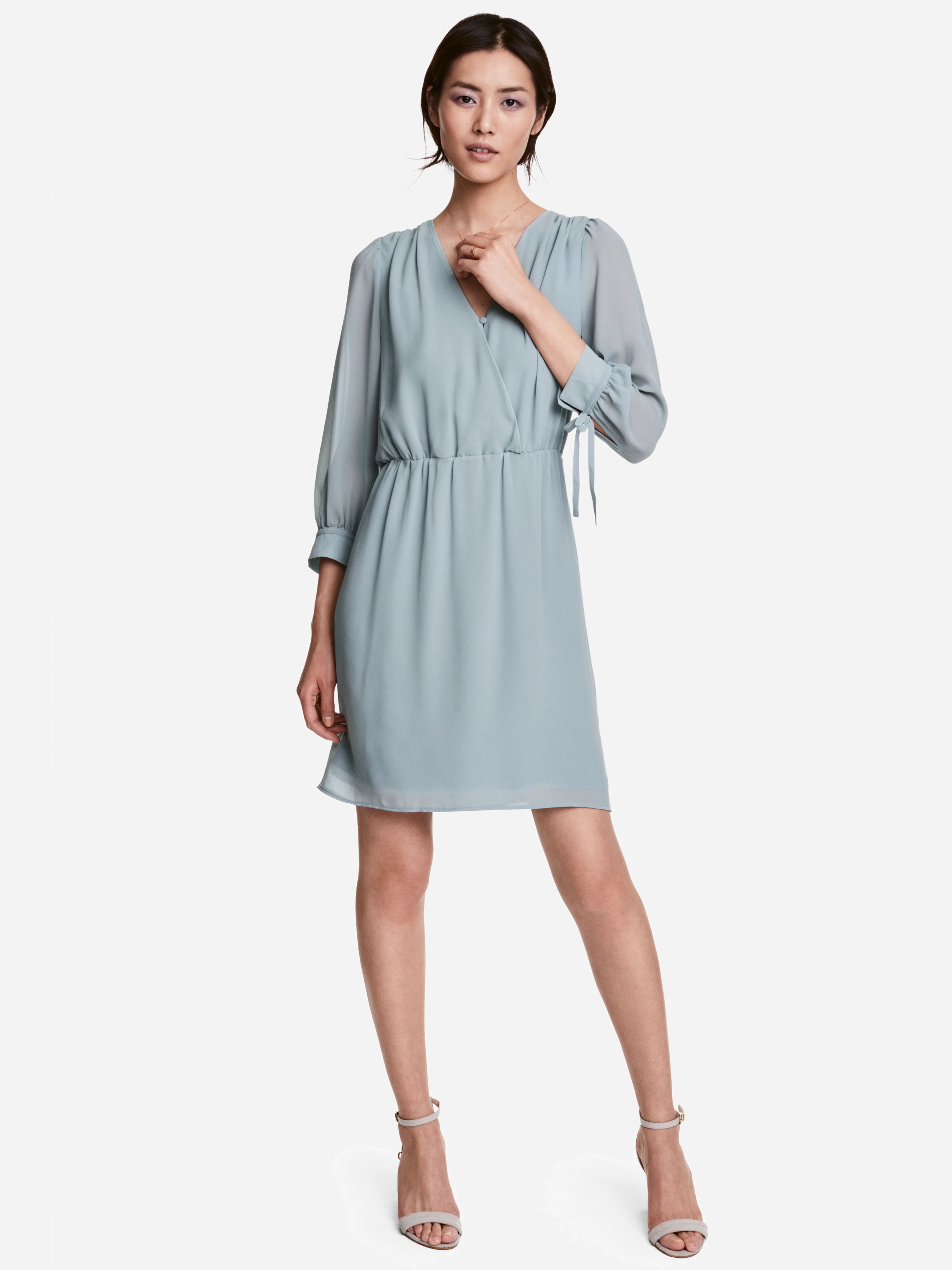 

Платье H&M 4529835-ADQI 44 Серое с голубым