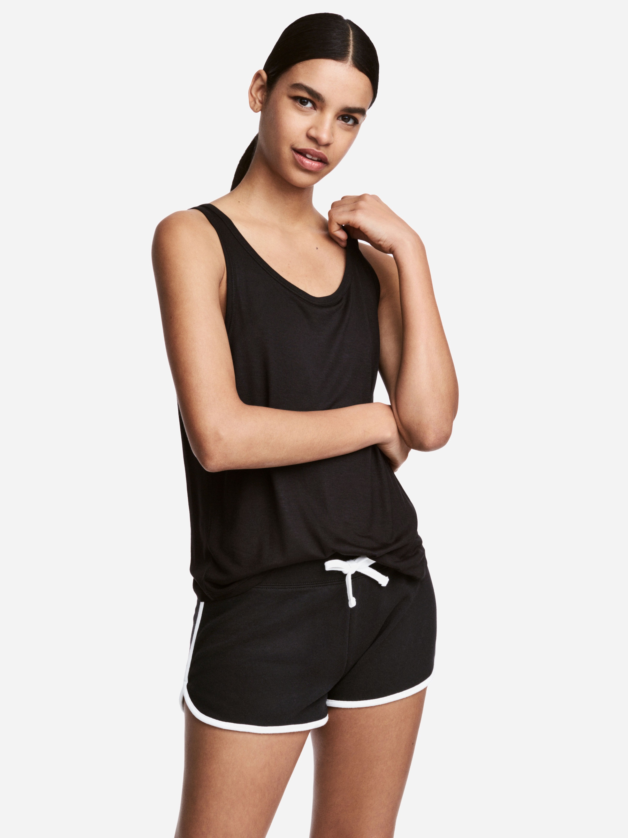 

Майка H&M 4784265-AAAD M Черная
