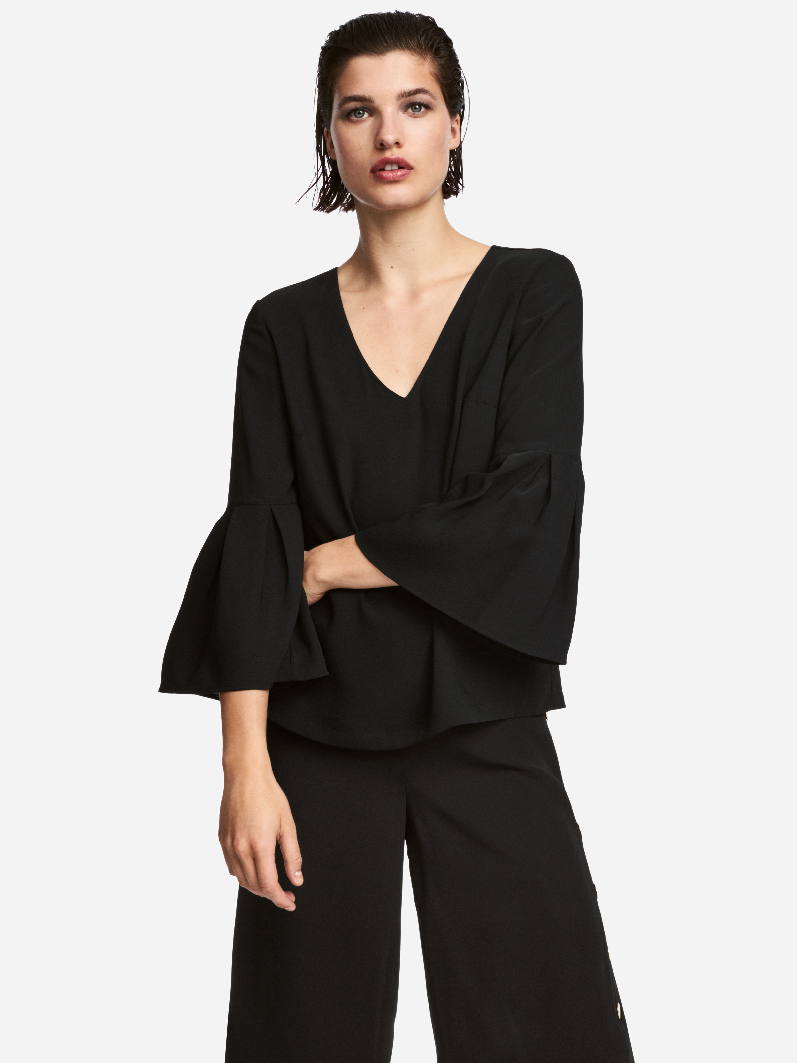 

Блузка H&M 5286456-AAAD 36 Черная