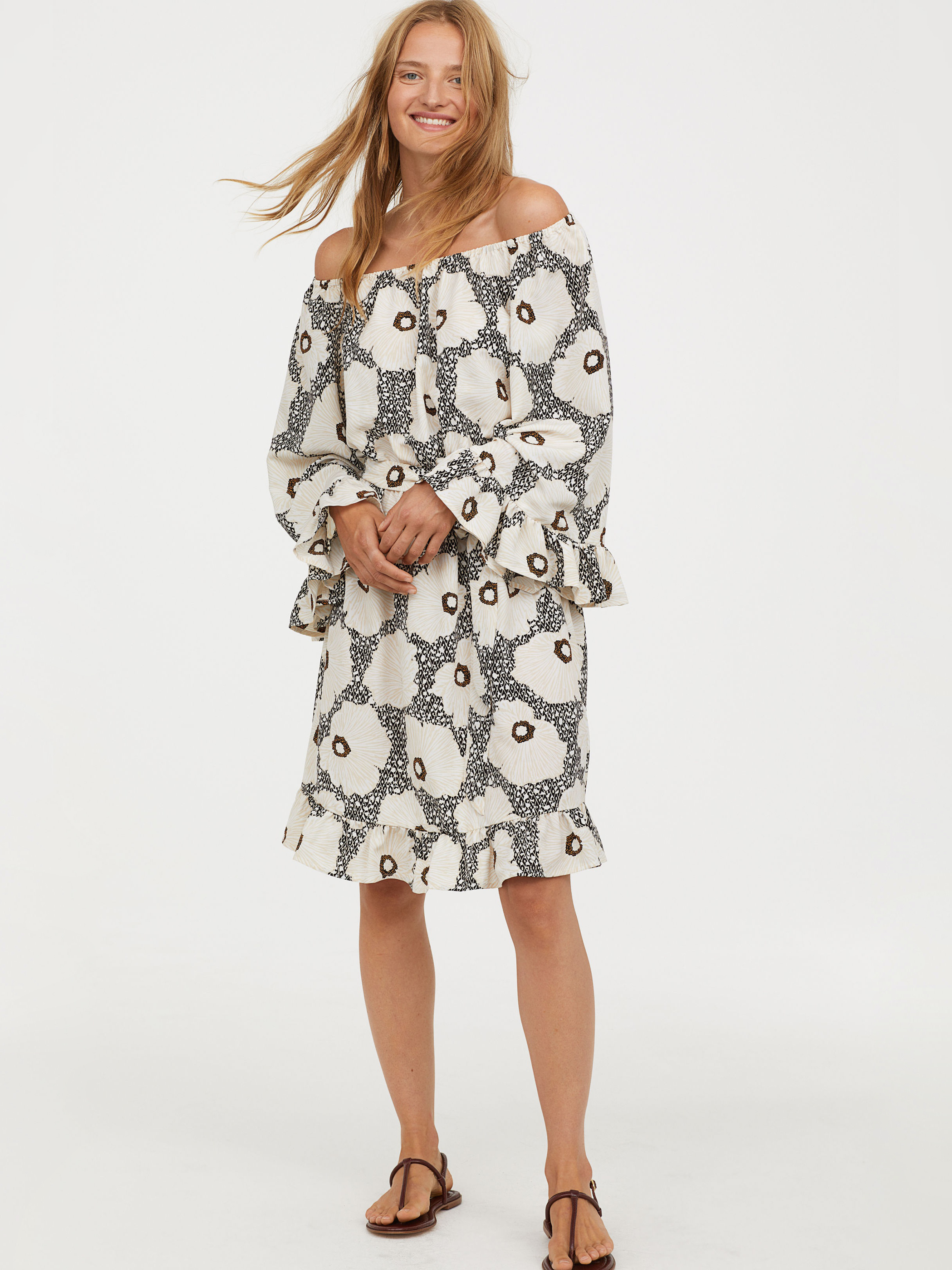 

Платье H&M 6572008-ABZJ 36 Бежевое с черным