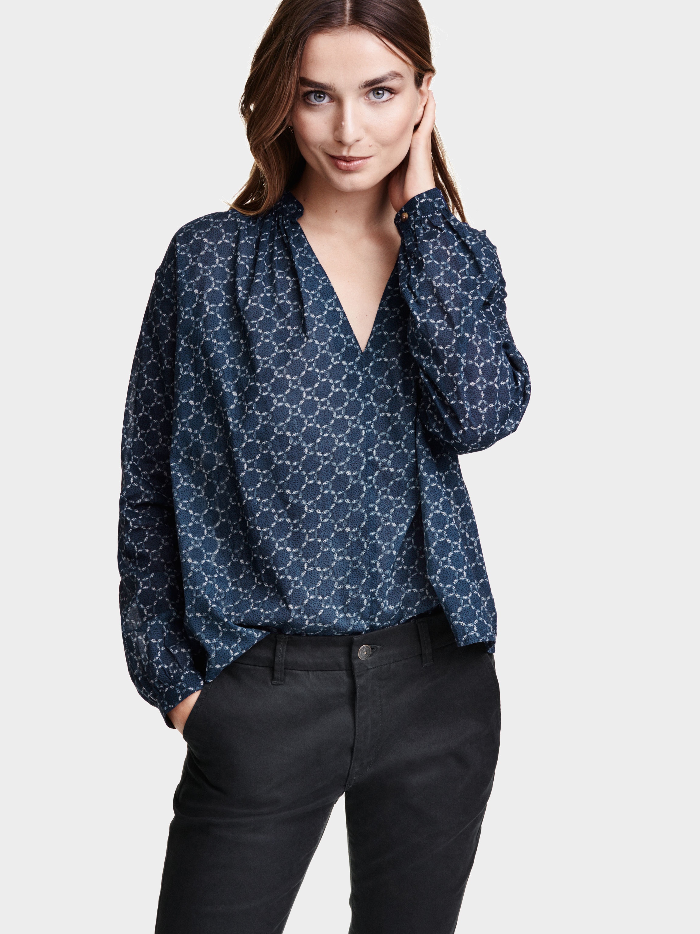 

Блузка H&M 3461593-AARR 36 Темно-синяя