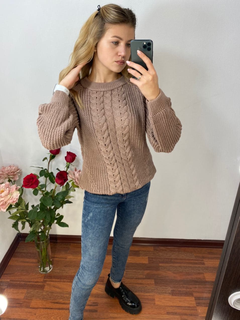 

Fashions • Женский свитер Janice Fashions 48 бежевый (1005-нс)