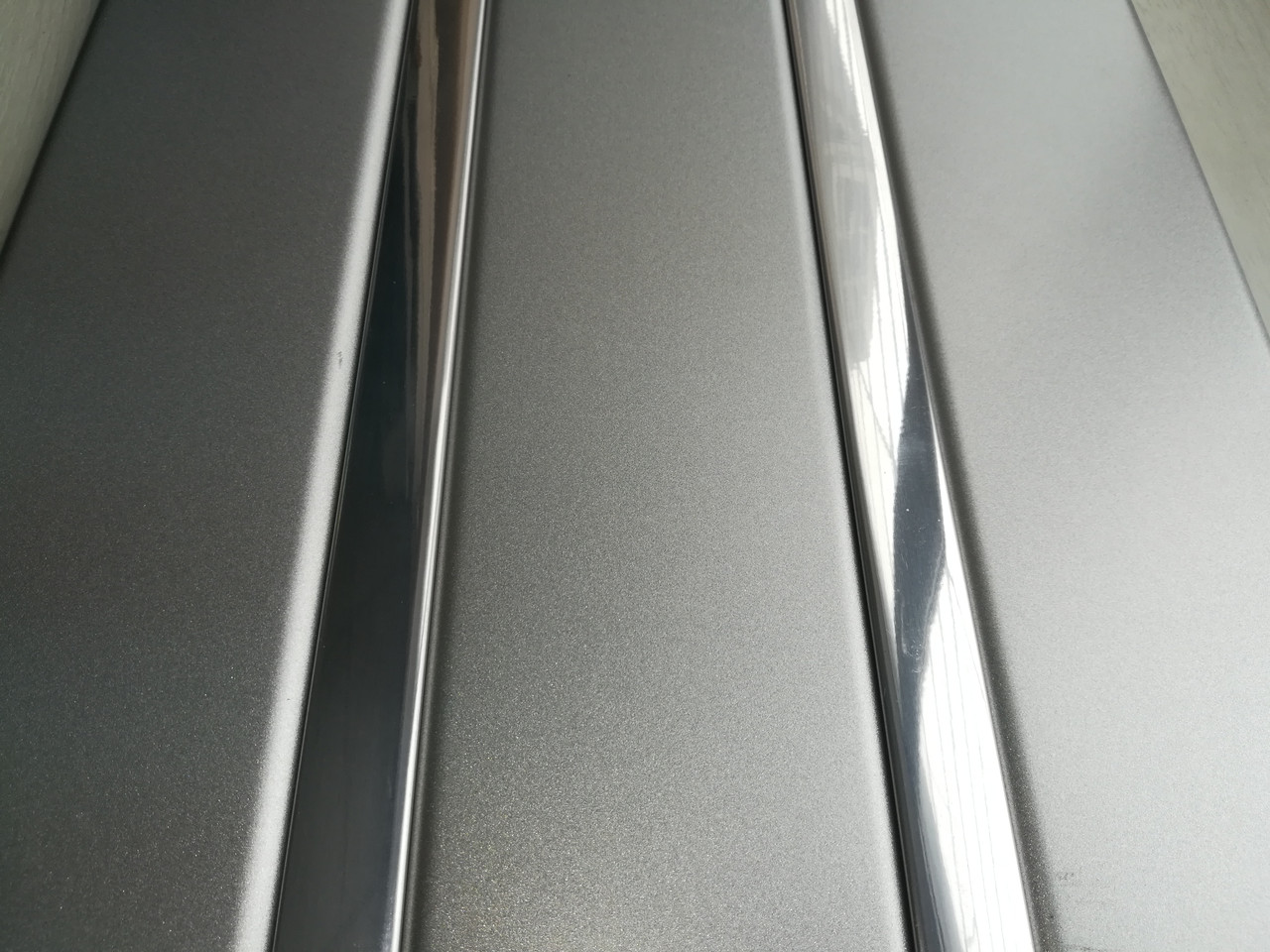 

Реечный алюминиевый потолок Allux серебро металлик - хром зеркальный комплект 300 см х 400 см