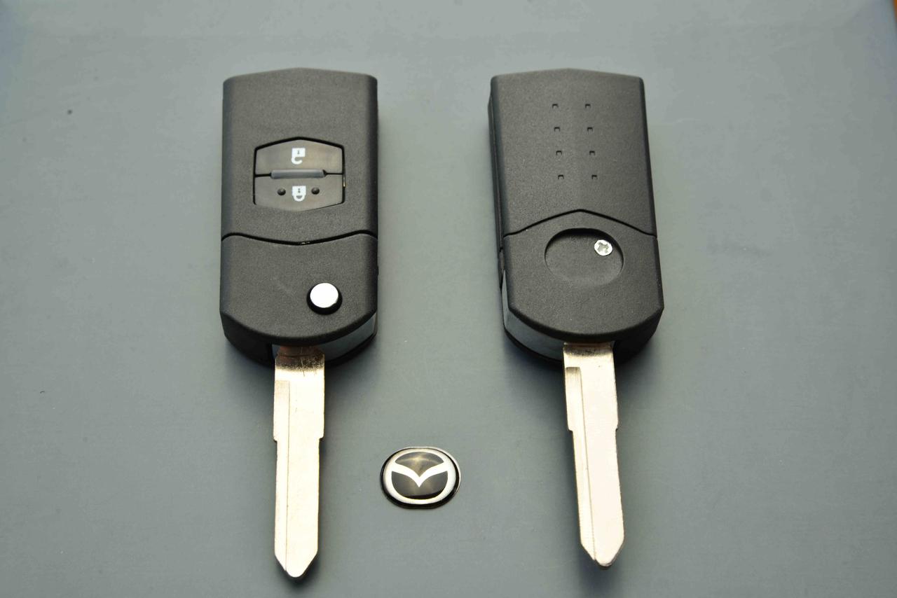 Ключ выкидной пульт для автомобиля мазда премаси. Оригинальный ключ мазда 626gf. Ключ мазда. Ключ мазда сх5. Выкидной ключ mazda maz25.