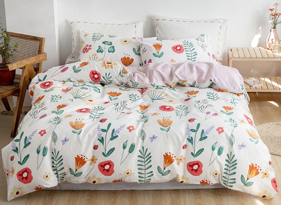 

Комплект постельного белья Flowers (полуторный) Berni Home Белый