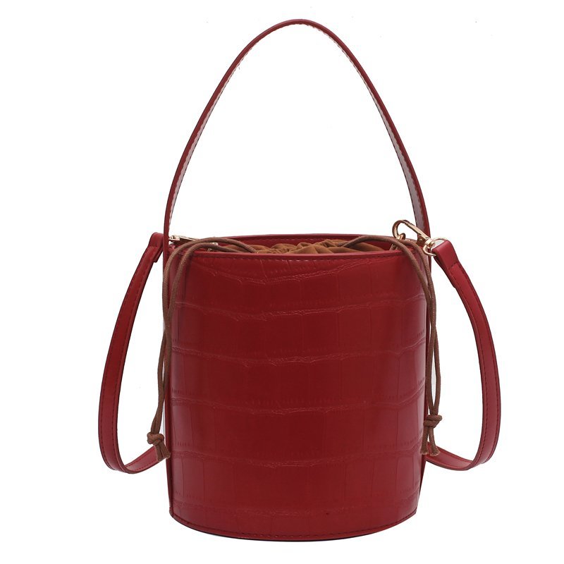 

Сумка жіноча bucket Florence, червоний Berni Fashion Червоний