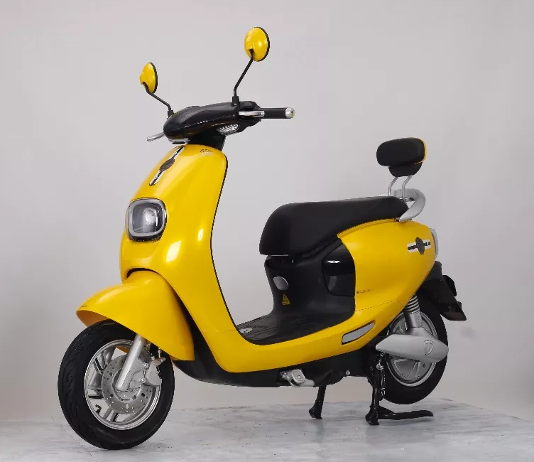 

Электроскутер 800w/60v/22,3ah Жёлтый