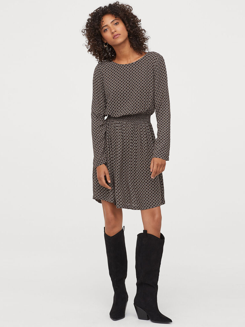 

Платье H&M 0782555 50 Черное