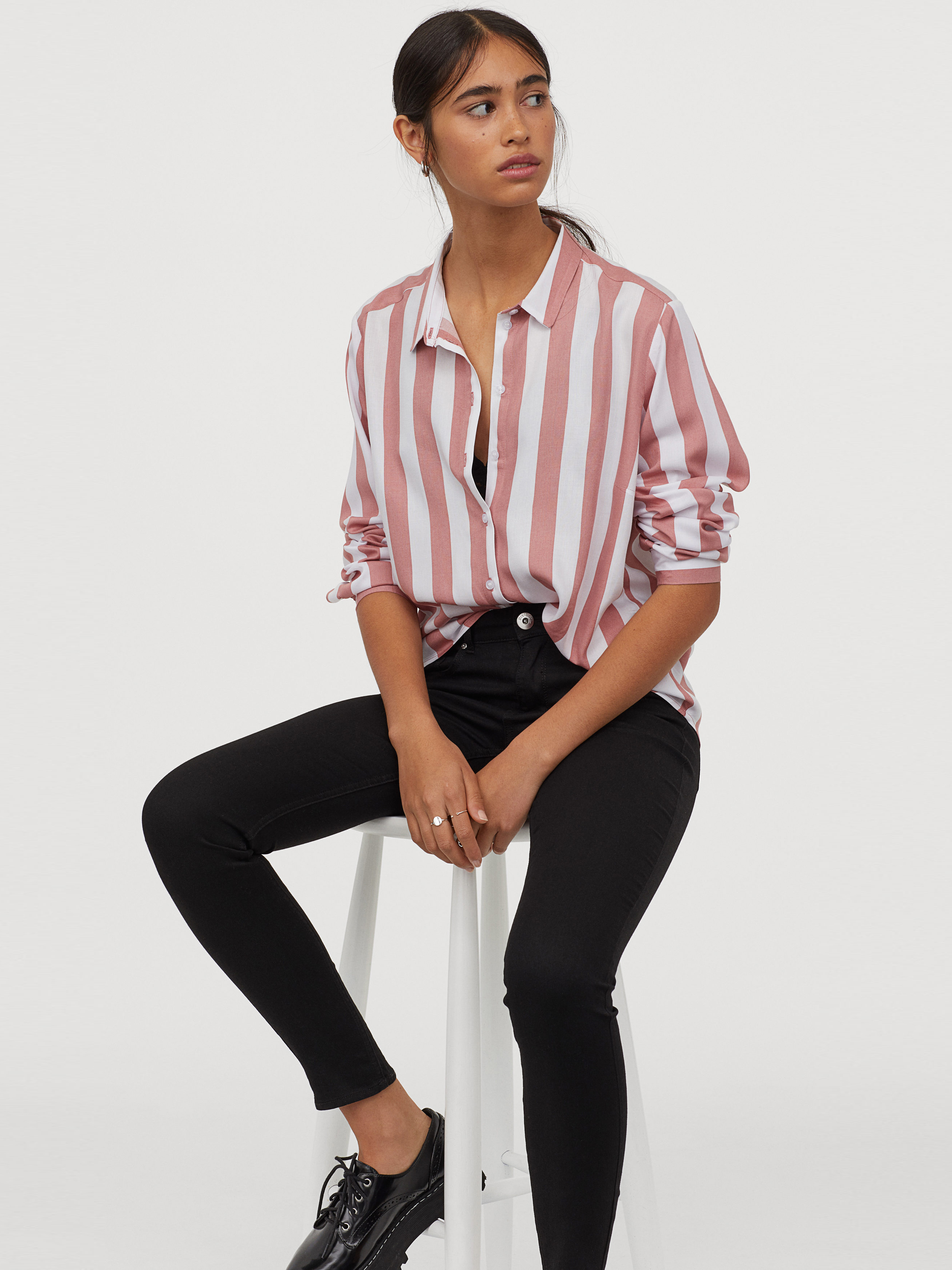 

Рубашка H&M 0689389-1 L Белая