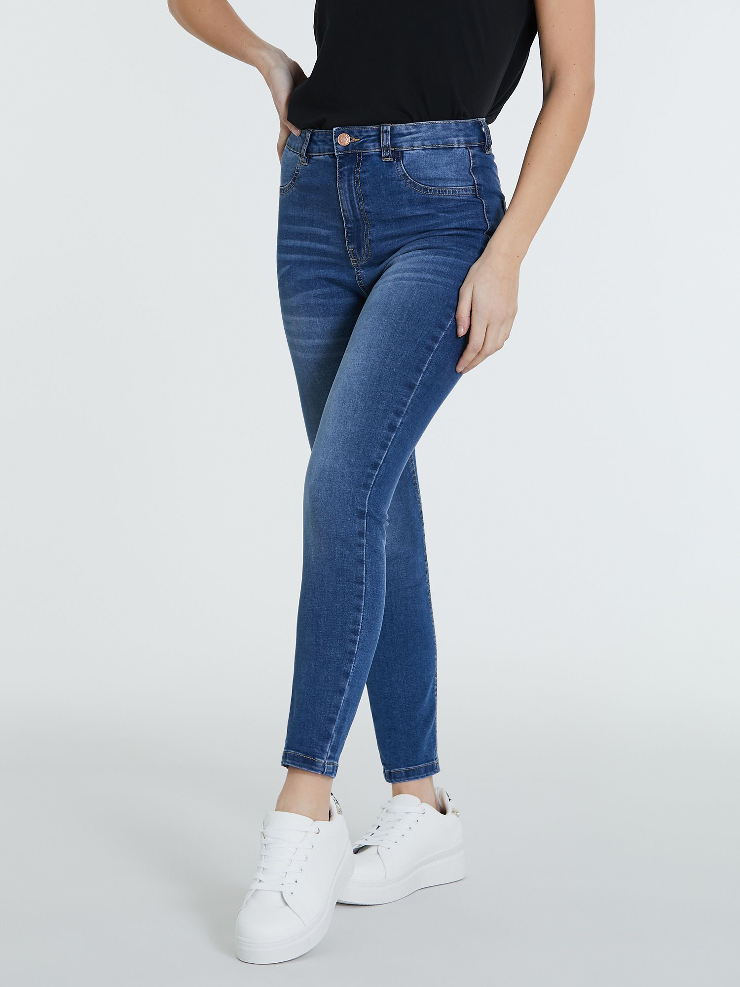

Джинсы Piazza Italia 38529-649 46 Denim