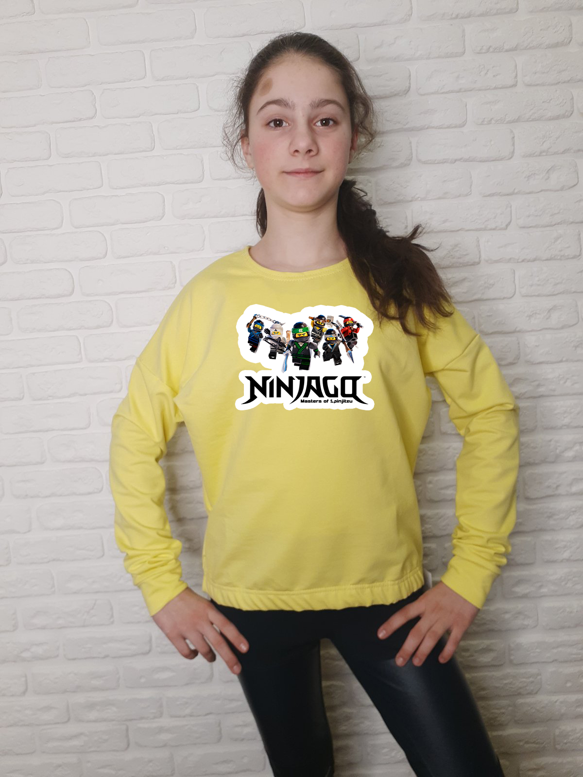

Свитшот для девочек ArtSvet Лего Ниндзяго (LEGO Ninjago) Желтый 152 см NNINGTZH