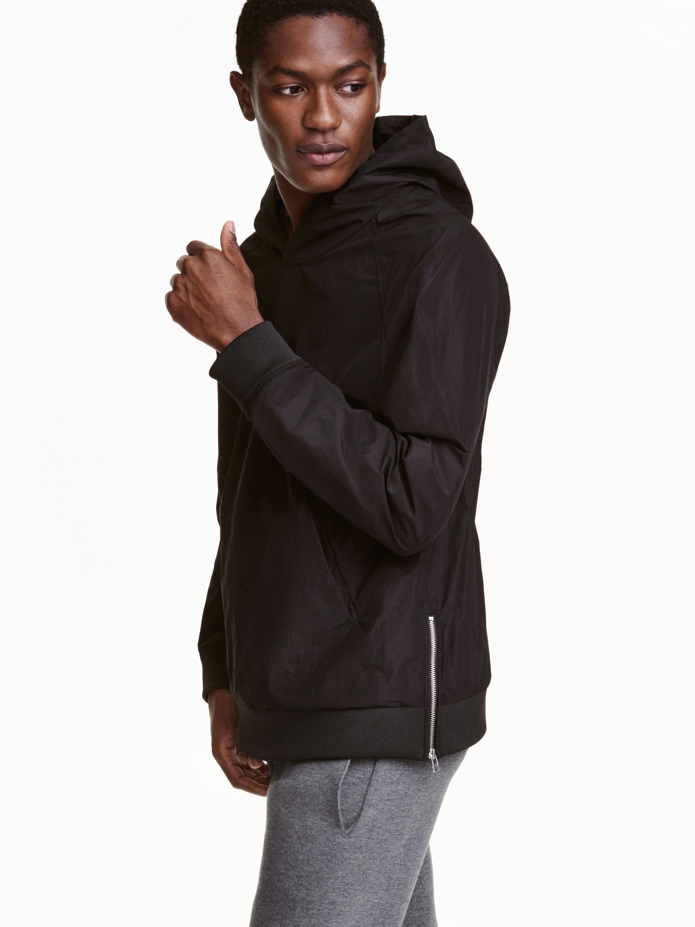 

Ветровка H&M 4371154-AAAD XS Черная