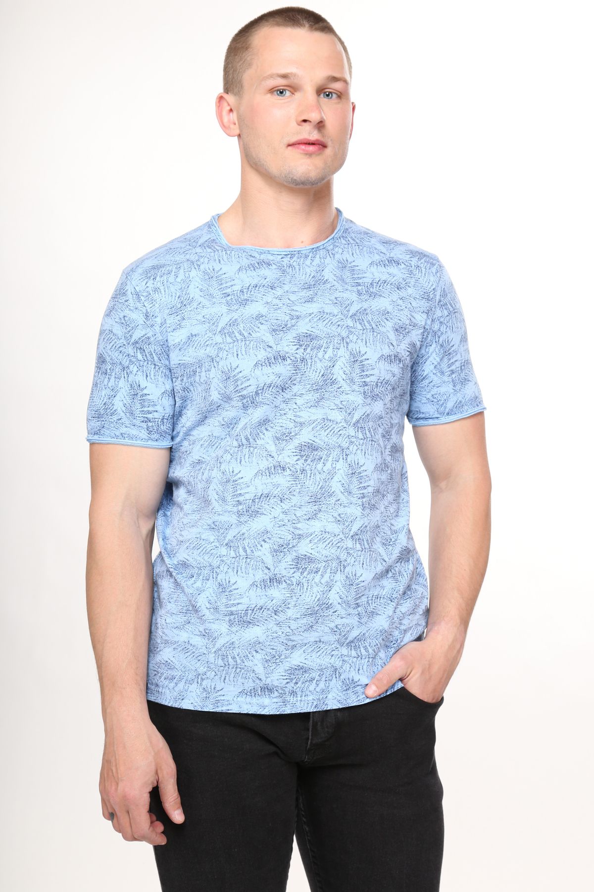 

Футболка JEAN PIERE JP4702 M Блакитний