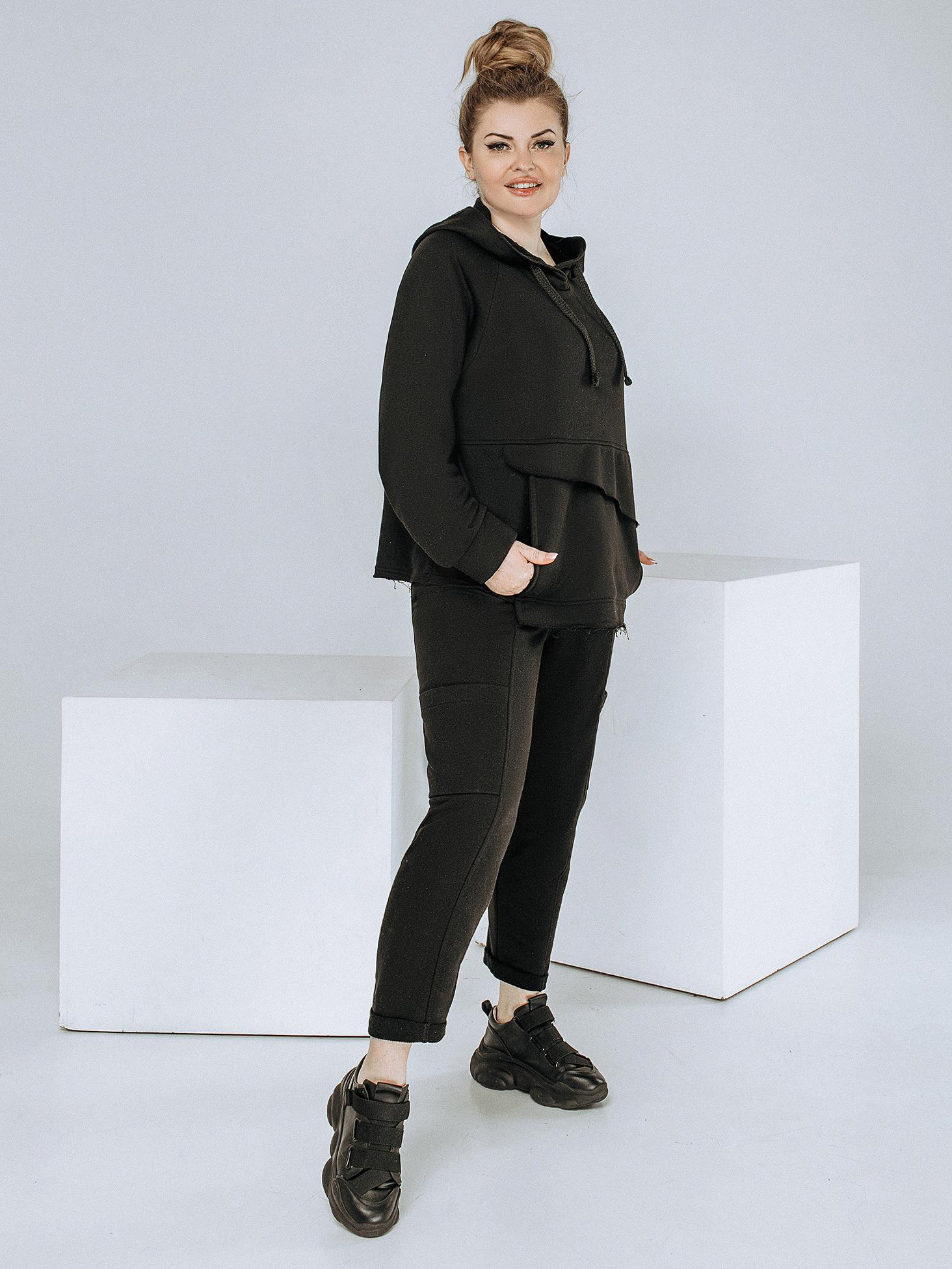 

Спортивный костюм ONE MIR 051 46-48 Черный