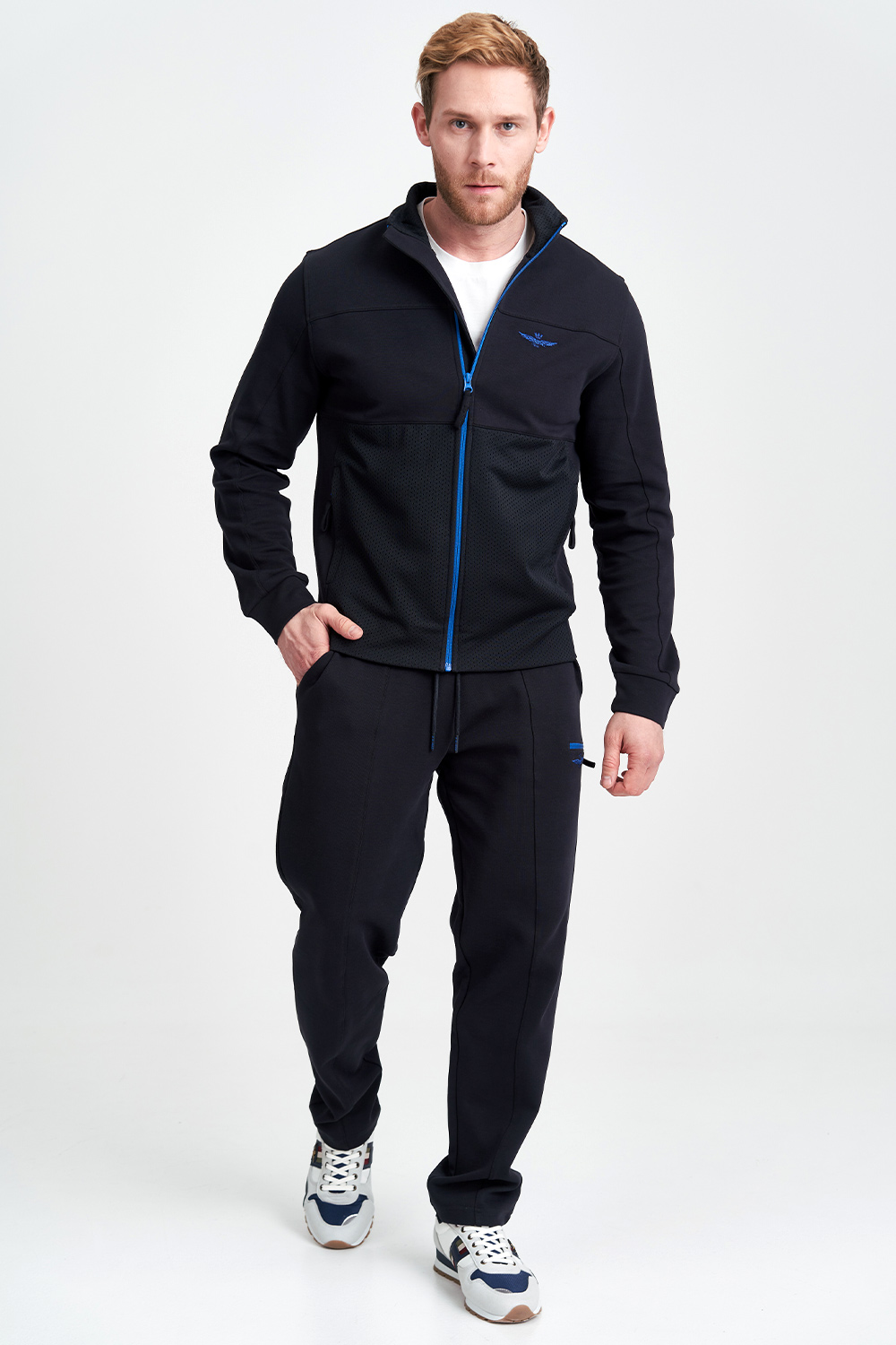 

Спортивный мужской костюм Aeronautica Militare 4148 XXXL