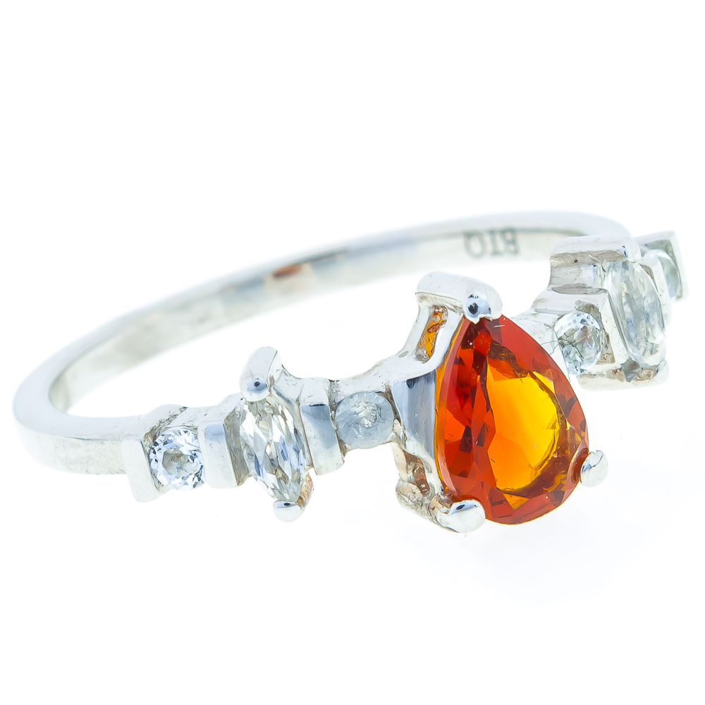 

Срібна каблучка 925 проби 2,37 гр. з мадейра цитрином з Мадагаскару та білими топазами 0,95 карат BoutiqueTV розмір 19.0