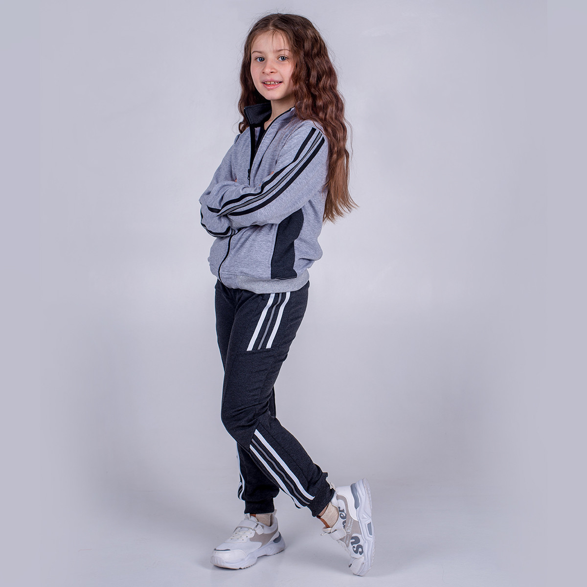 

Костюм для девочки (кофты и штаны) SmileTime Just Stripes, серый 158