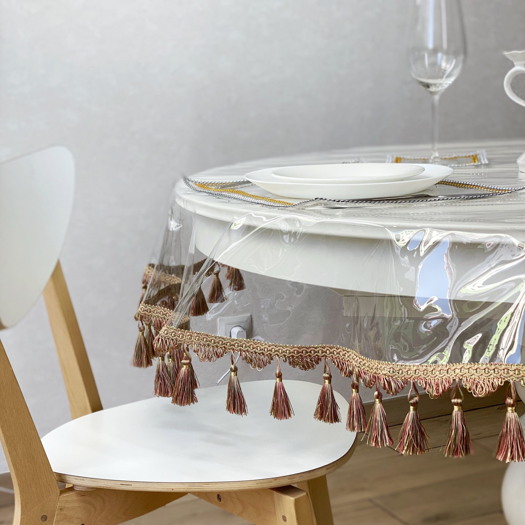 

Силиконовая Скатерть с песочной бахромой 250х120 см