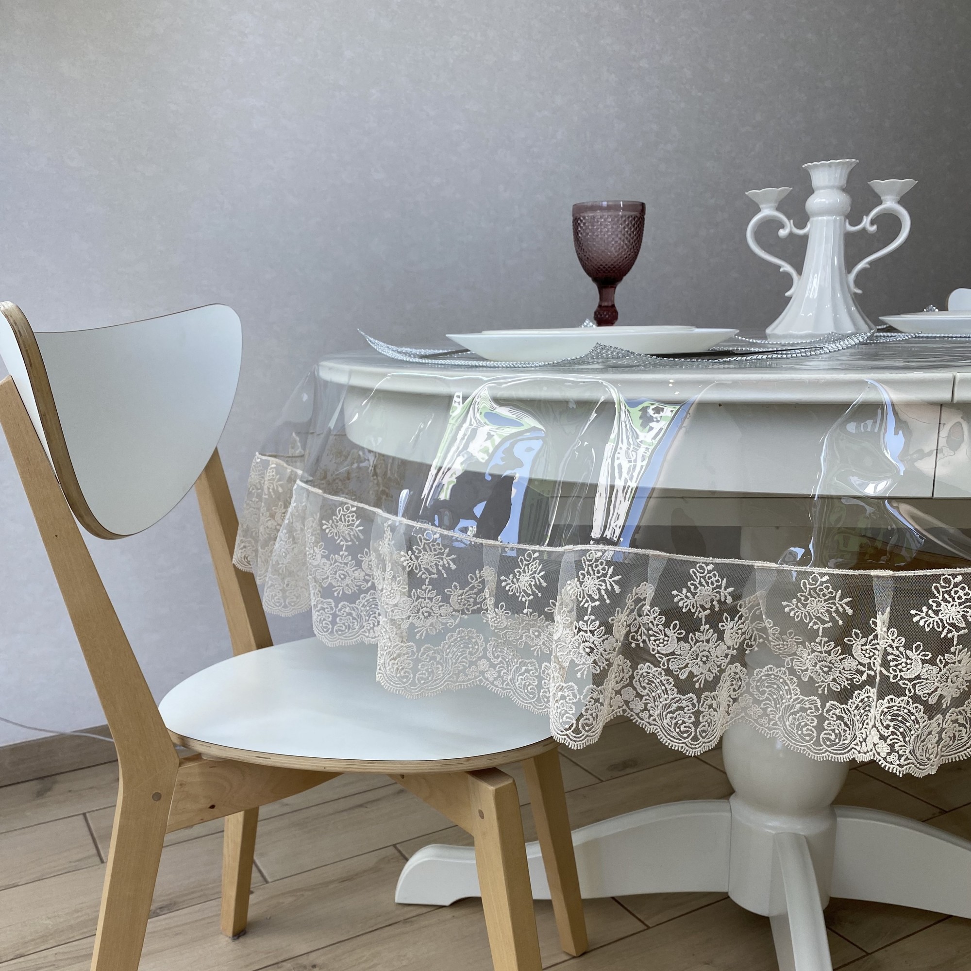 

Силиконовая Скатерть с кружевом кремовый блюмарин 160x140 см
