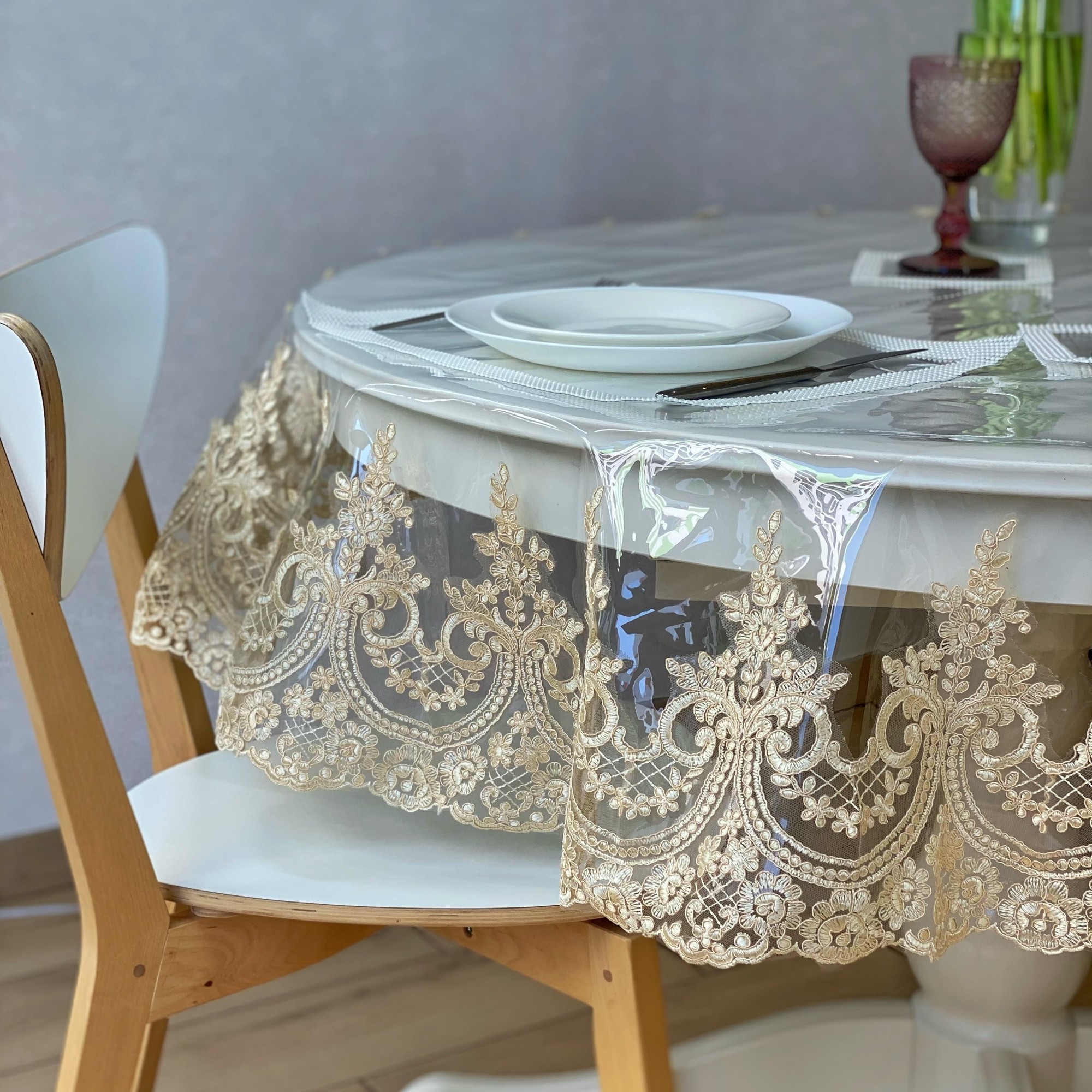 

Силиконовая Скатерть с Королевским кружевом Золото 210х130 см
