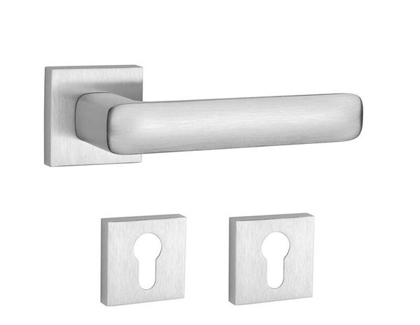 

Дверна ручка + накладки для циліндра APRILE Stella Q C02 хром матовий