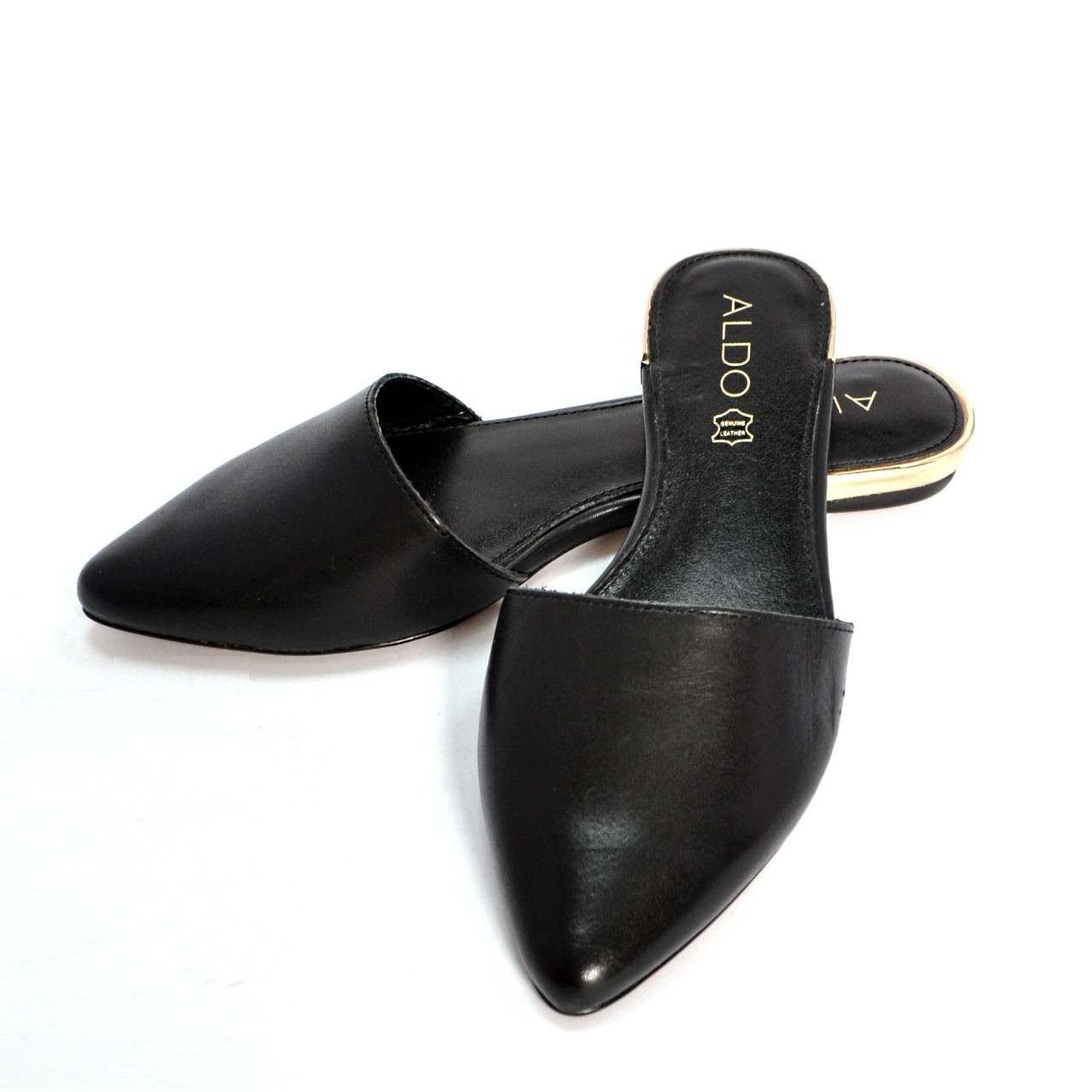 

Шлепанцы женские кожаные черные Aldo, 36