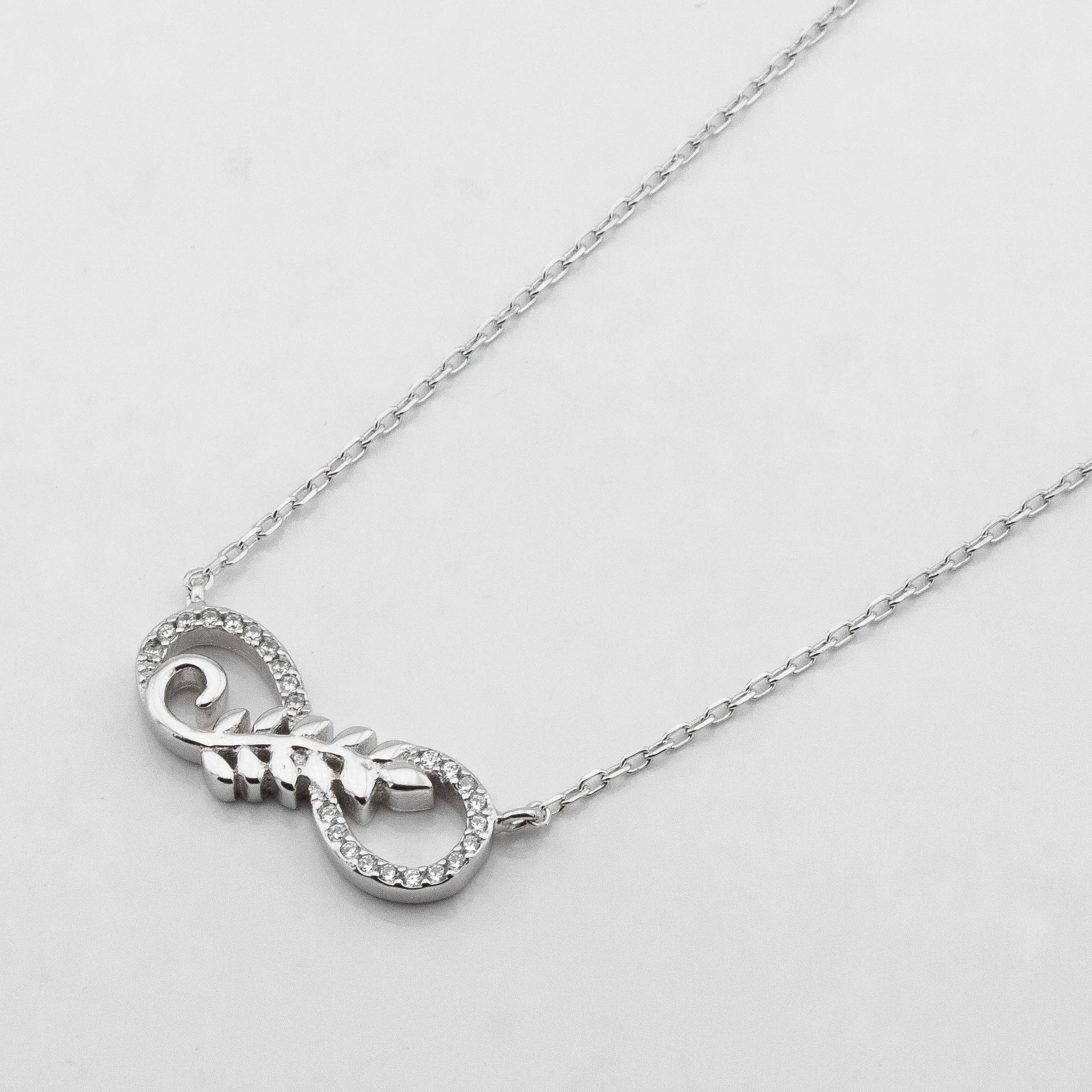 

Серебряное колье Бесконечность с фианитами ko14605 Диамант