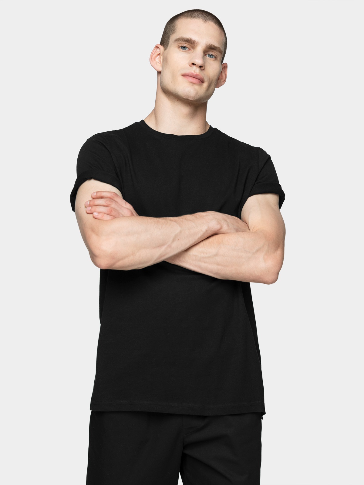 

Футболка Outhorn HOL21-TSM600 L Deep Black