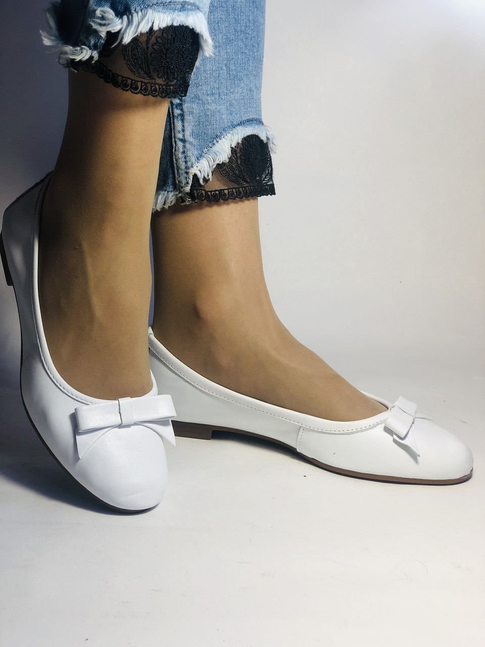 

Балетки Alvito 40 Білий 2093