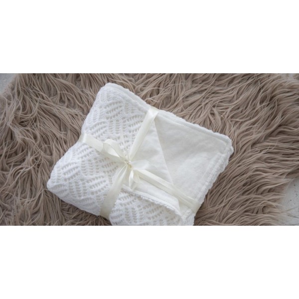 

Ажурный FOR вязанный плед на трикотаже Молочный