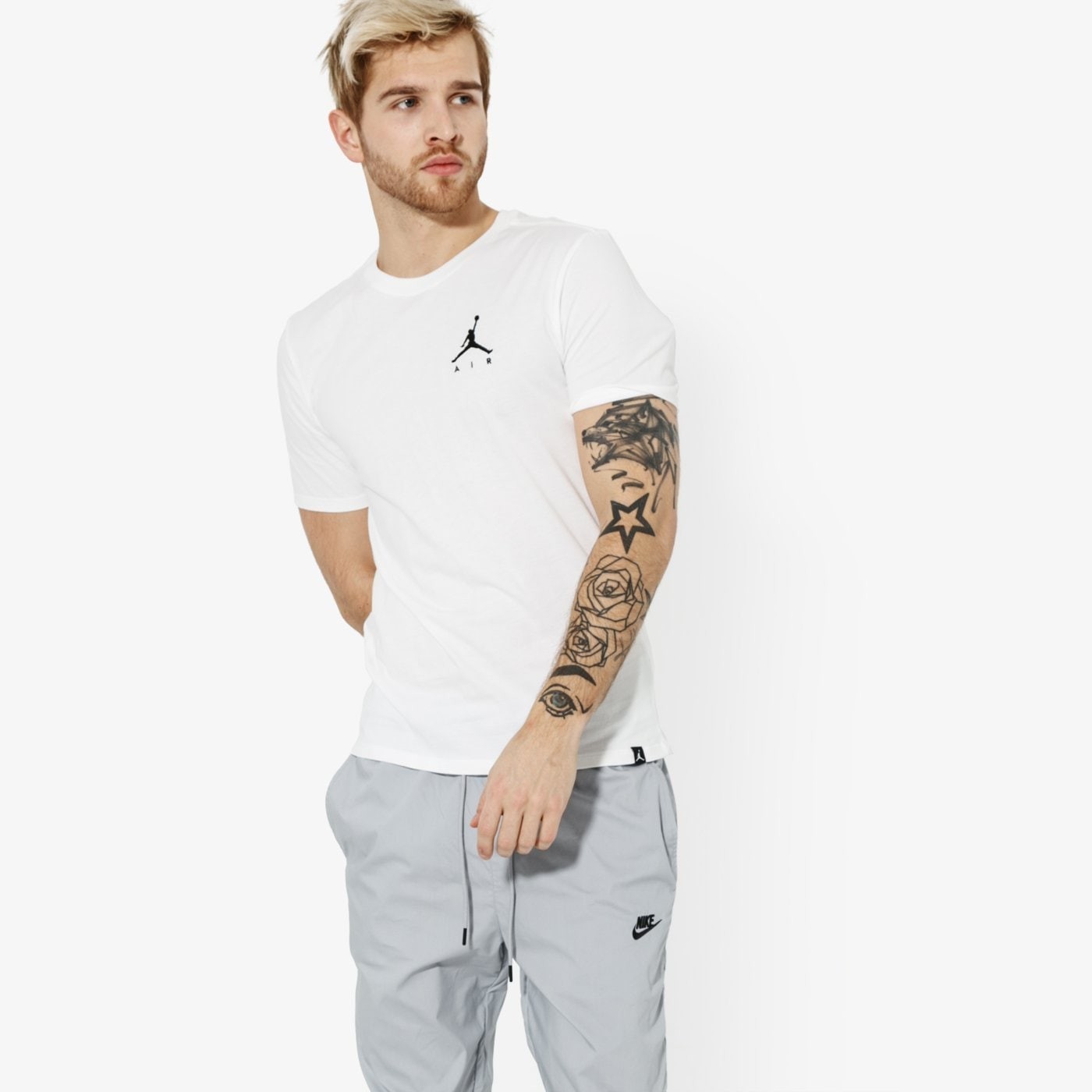 

Футболка Jordan Jumpman Air Embroidered Tee White () AH5296-100, Футболка Jordan Jumpman Air Embroidered Tee White (S) AH5296-100