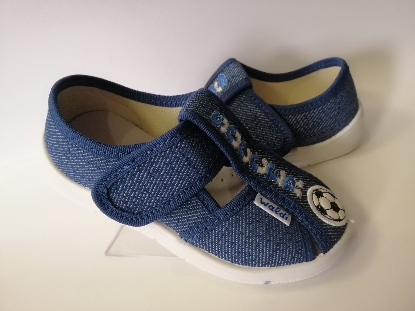 

Тапочки для мальчика Waldi 297-709 синие р.28-17,7 см; 18,3 см