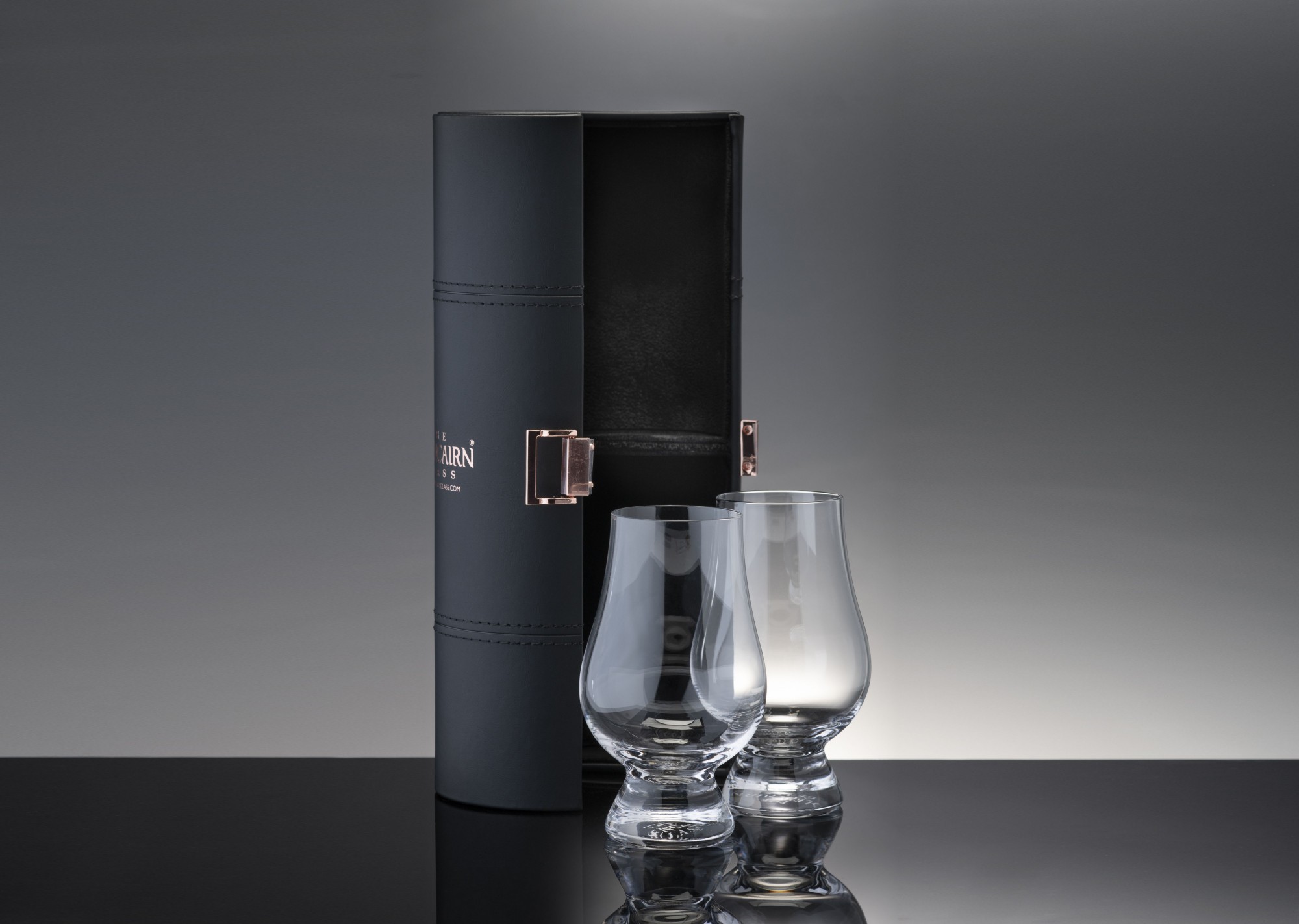 

Набор бокалов для виски Glencairn Glass 2 бокала 200 мл в тубусе (GGx2-TS)