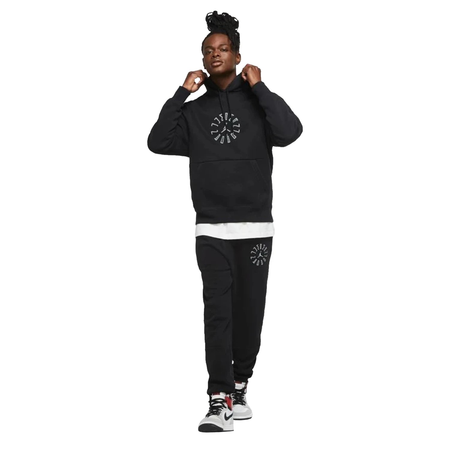 

Костюм Air Jordan 11 Graphic Complete Tracksuit (L) DD0386-010/DD0390-010